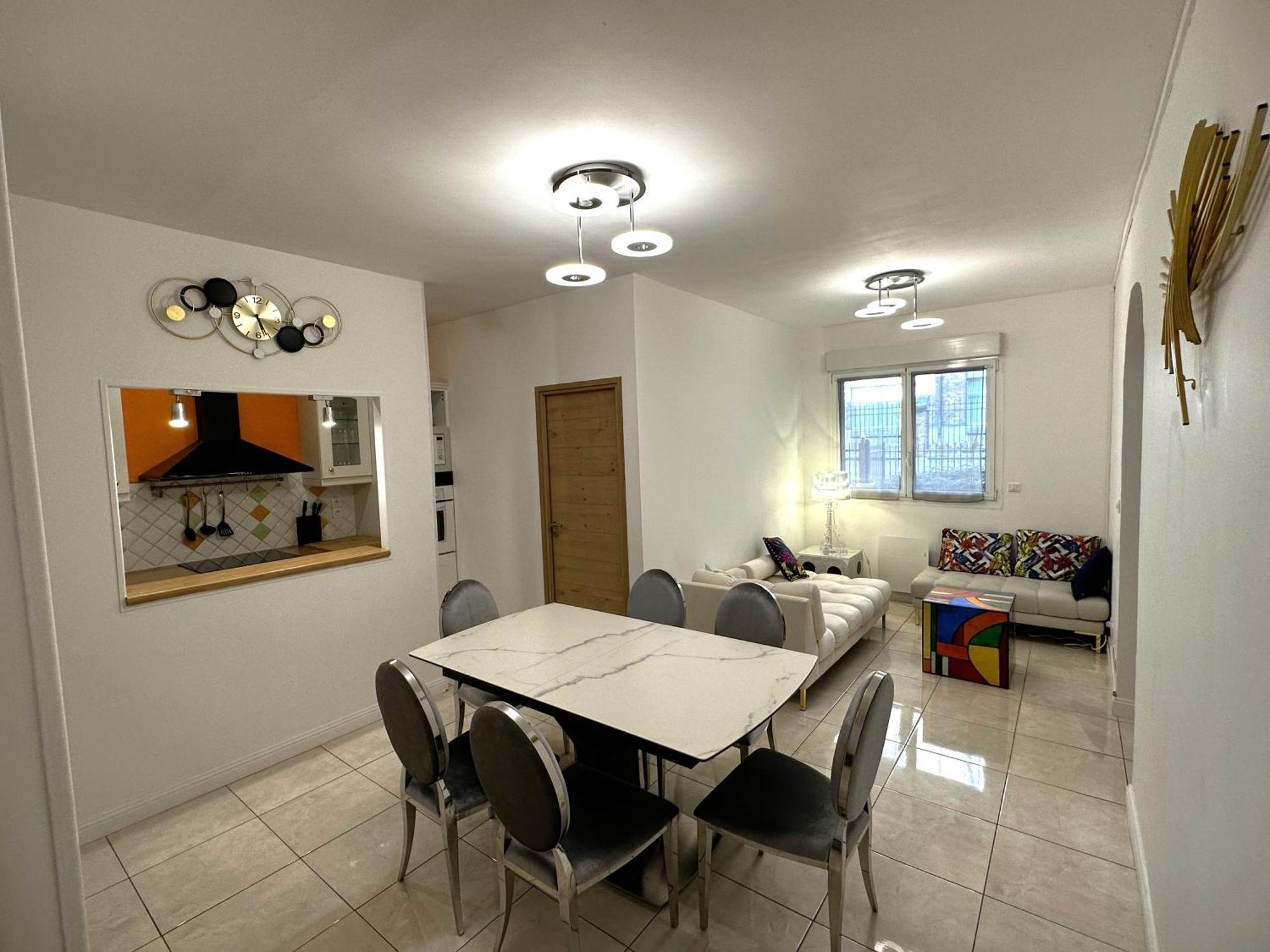 Arena Center Town Apartment Reims Exterior photo